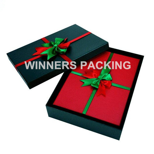Front view of luxury handmade eco-friendly Christmas gift box